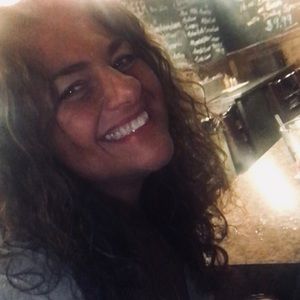 Meet your Posher, Tina